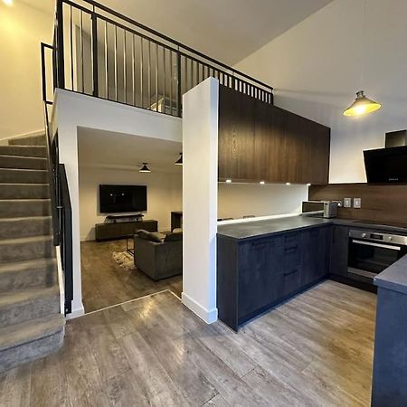 Luxurious 1-Bedroom With Parking バーミンガム エクステリア 写真