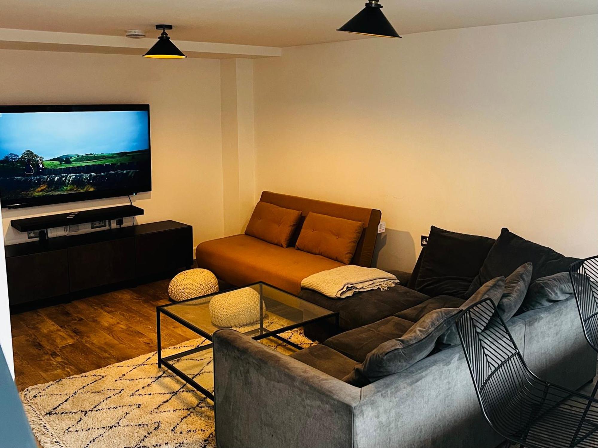 Luxurious 1-Bedroom With Parking バーミンガム エクステリア 写真